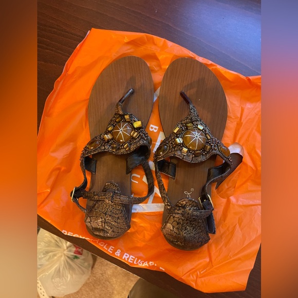 Qupid Thong Sandals Beach Detail US6 - Picture 7 of 7